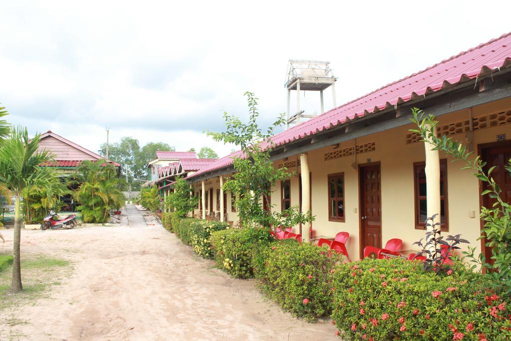 Mien Mien Otres Hotel Sihanoukville Exterior photo